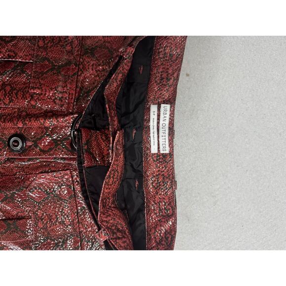 Urban Outfitters Faux Leather Red  Animal Print Mini Skirt Size Small - Picture 5 of 8